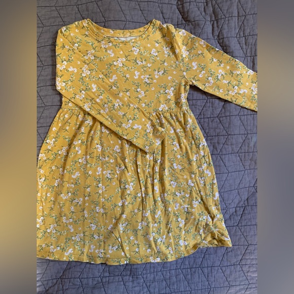 Girls 5t bundle long sleeve dresses and shirt - Picture 8 of 13